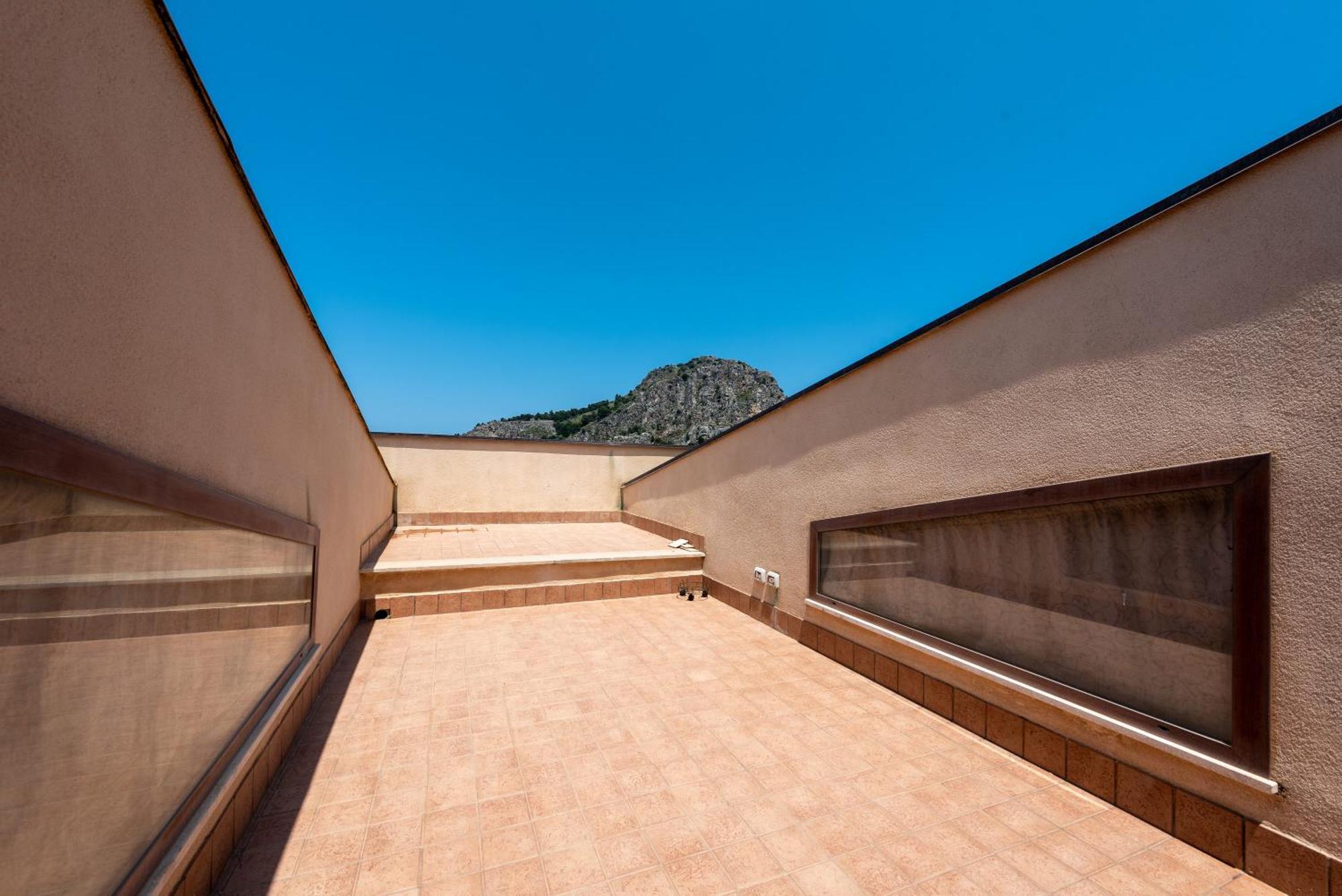 Moderno Appartamento Cefalu Exterior photo